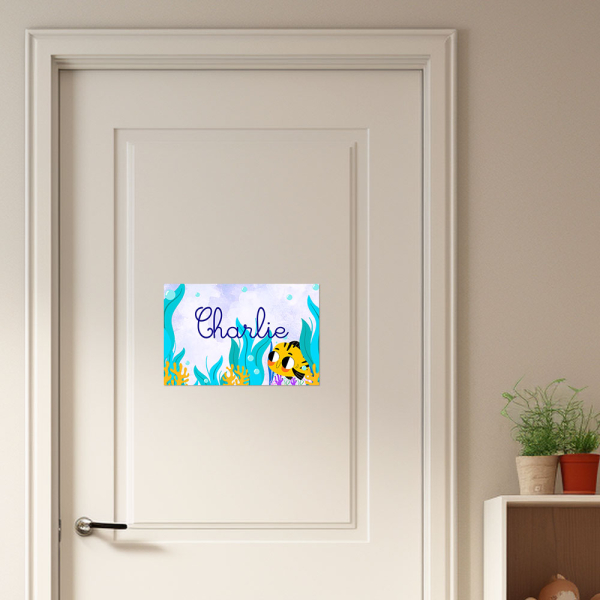 Plaque de porte chambre d'enfant design sous l'océan - personnalisation 1 ligne