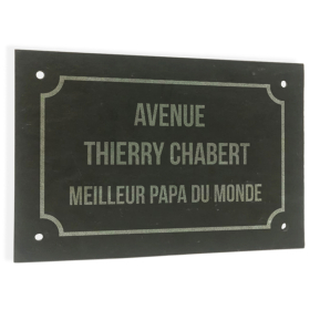 Plaque de rue en ardoise gravée