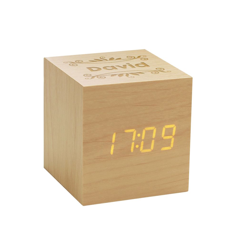 Reveil Cube En Bois Grave Prenom Chambre Design